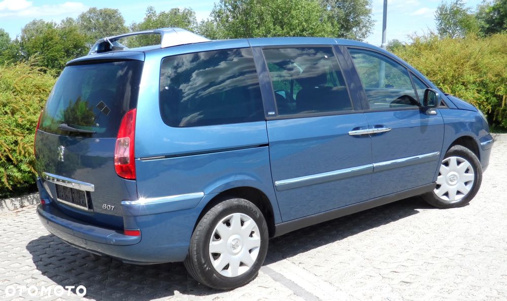 Peugeot 807 HDi 135 Premium - 6