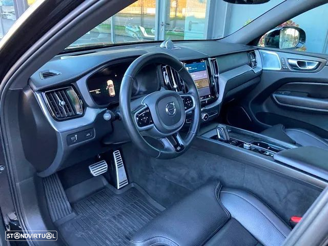 Volvo XC 60 2.0 B5 R-Design AWD - 20