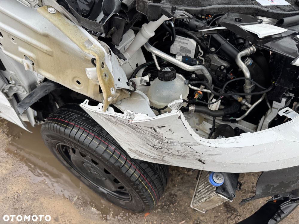 Peugeot Partner L2 S&S Pro EAT8 (bryg.) - 11