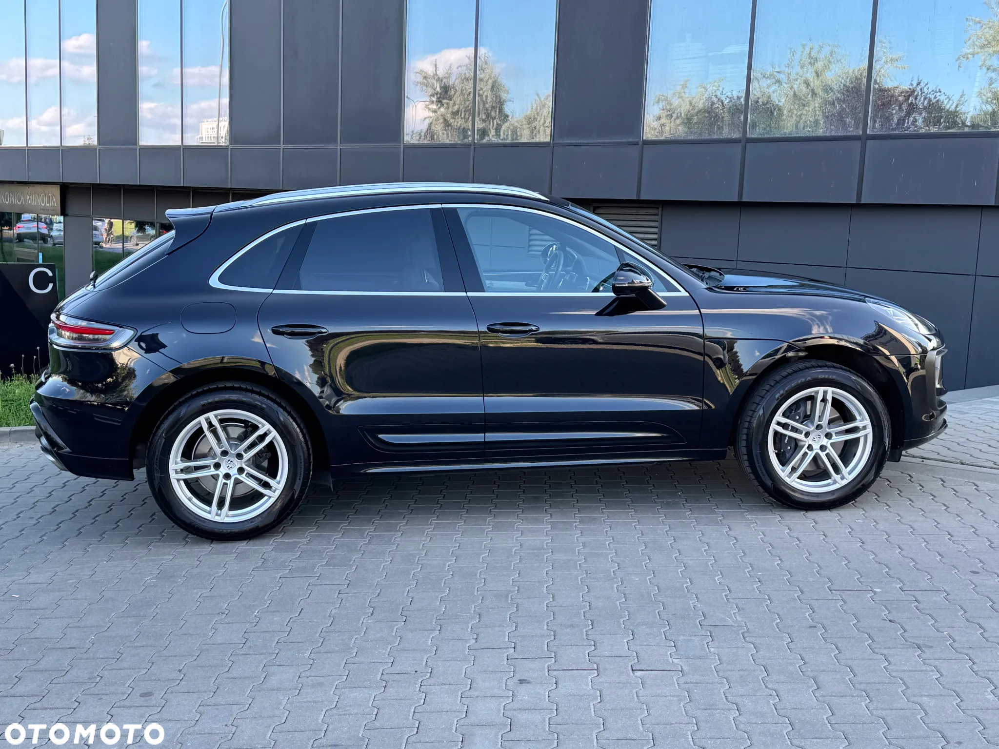 Porsche Macan T - 6