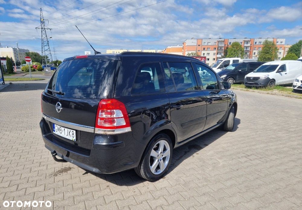 Opel Zafira - 4