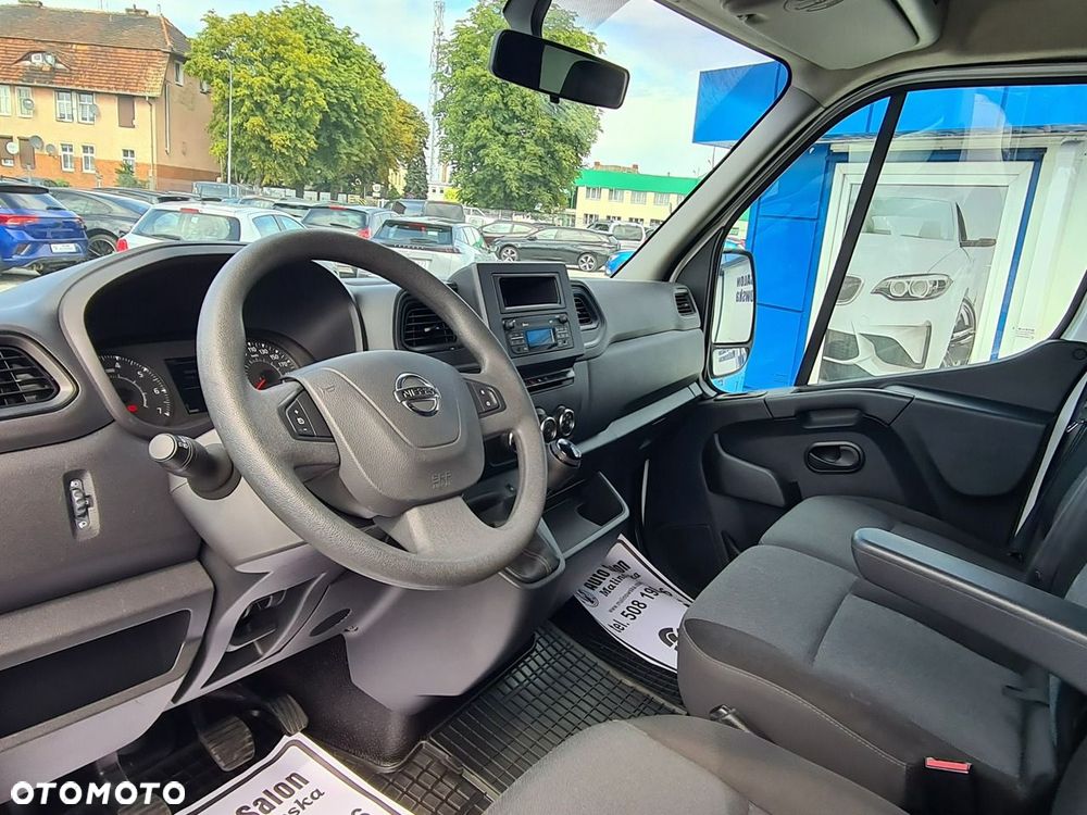 Nissan Interstar - 13