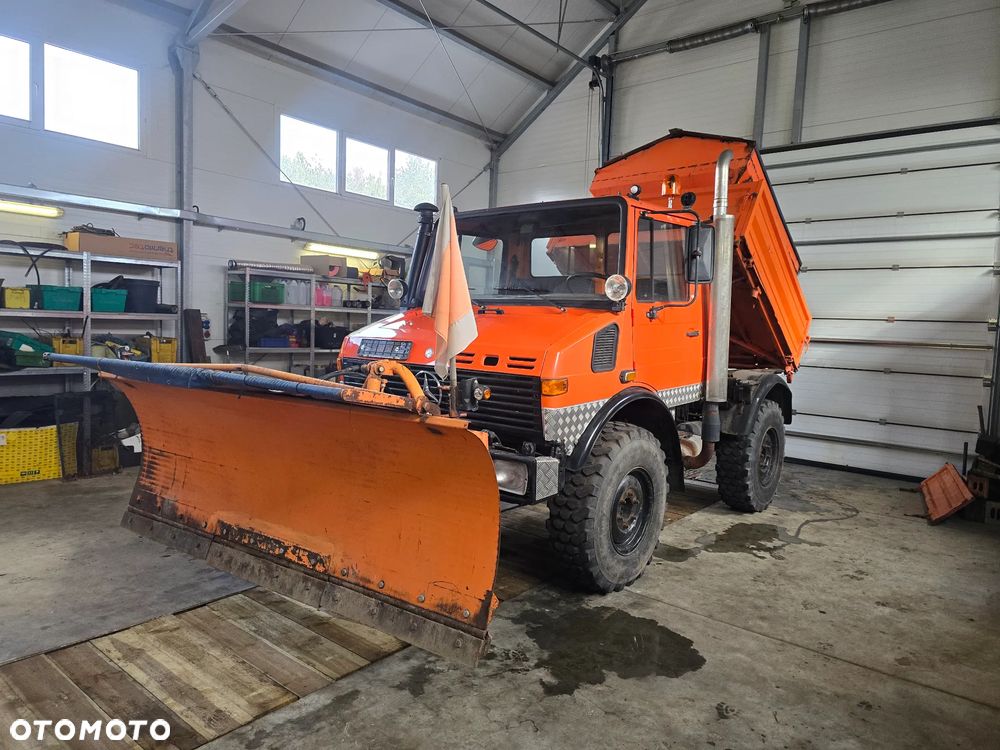 Unimog Mercedes Unimog U 1400 - 4