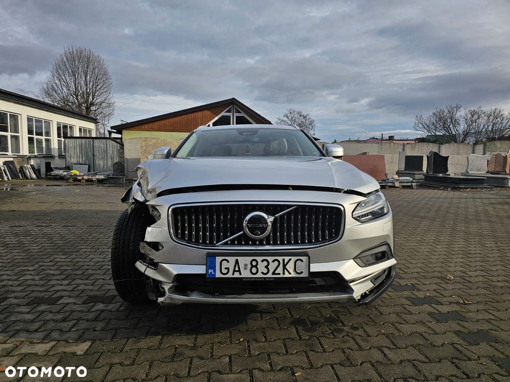 Volvo V90 Cross Country B6 B AWD Pro - 4