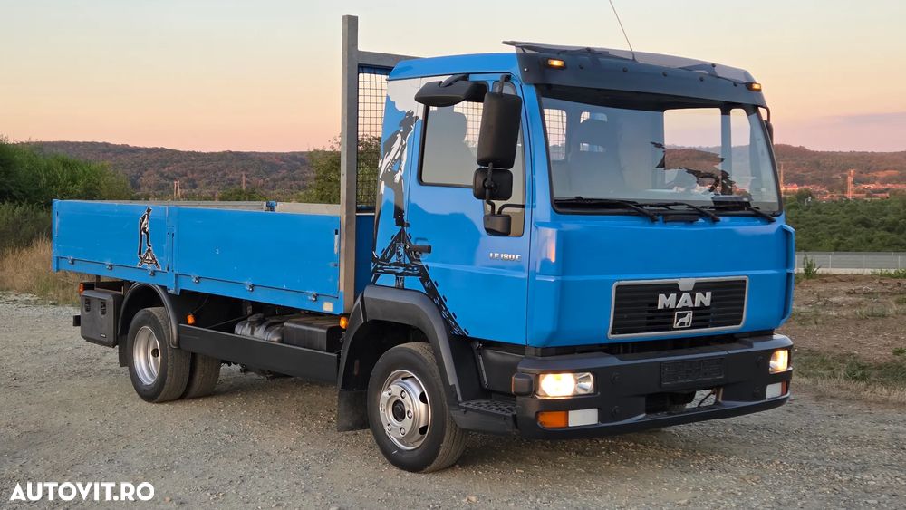 MAN LE 180 - 7,5t  - platforma impecabil 213.ooo km - 1
