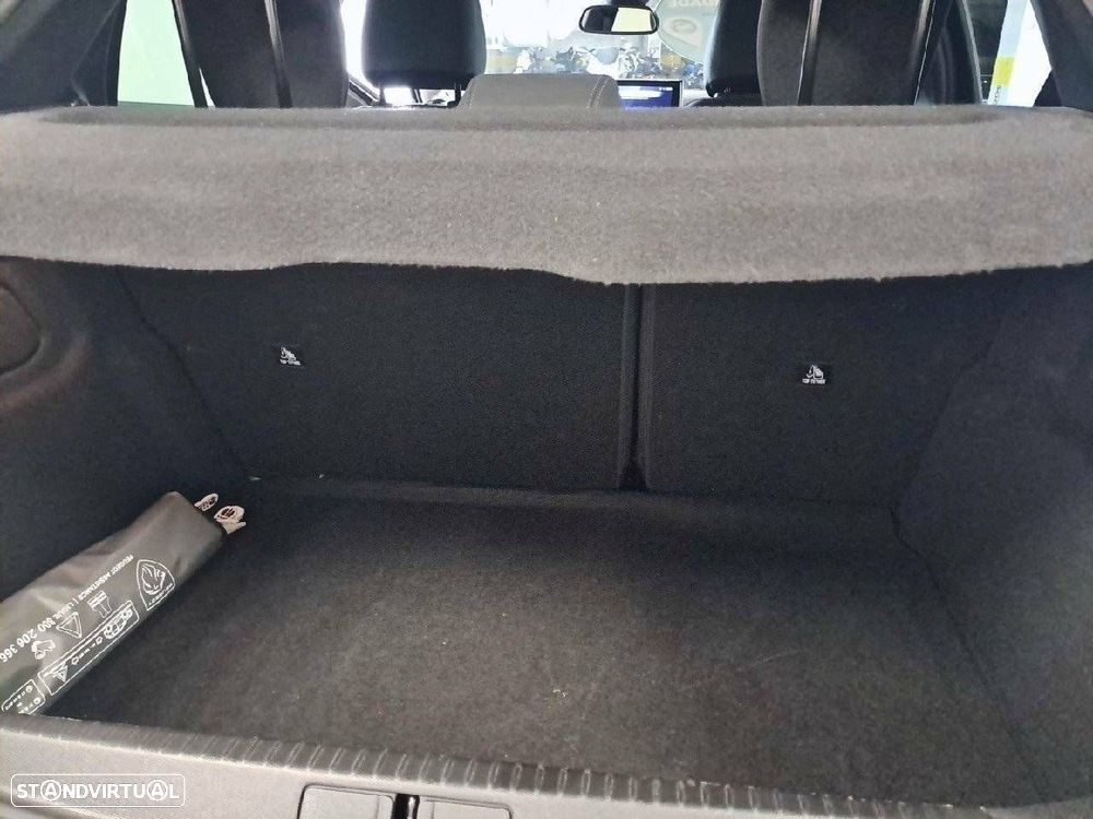 Peugeot 208 1.2 Hybrid Allure e-DCS6 - 6
