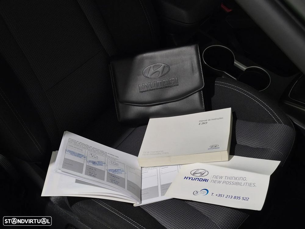 Hyundai i30 1.6 CRDI Blue Comfort J16 - 33