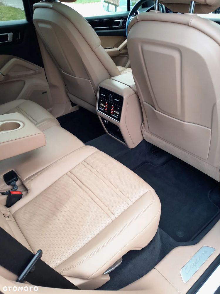 Porsche Cayenne - 20