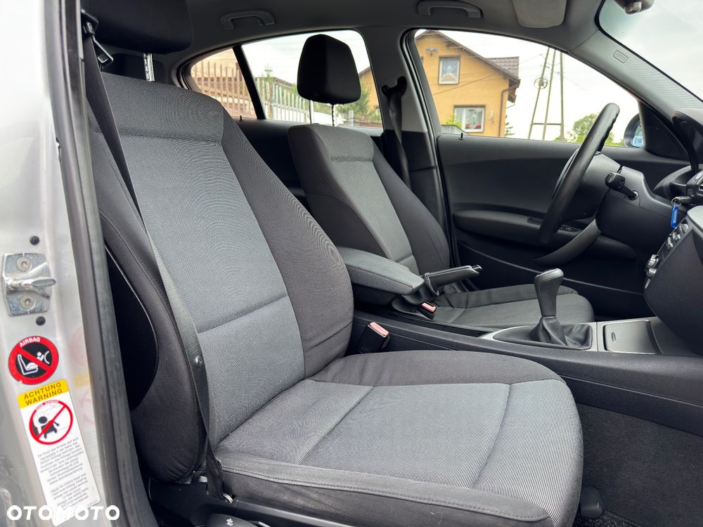 BMW Seria 1 - 28