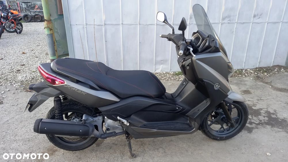 Yamaha X-max - 7