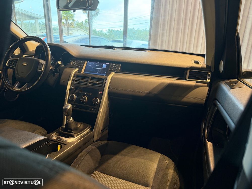 Land Rover Discovery Sport 2.0 TD4 HSE Luxury - 36