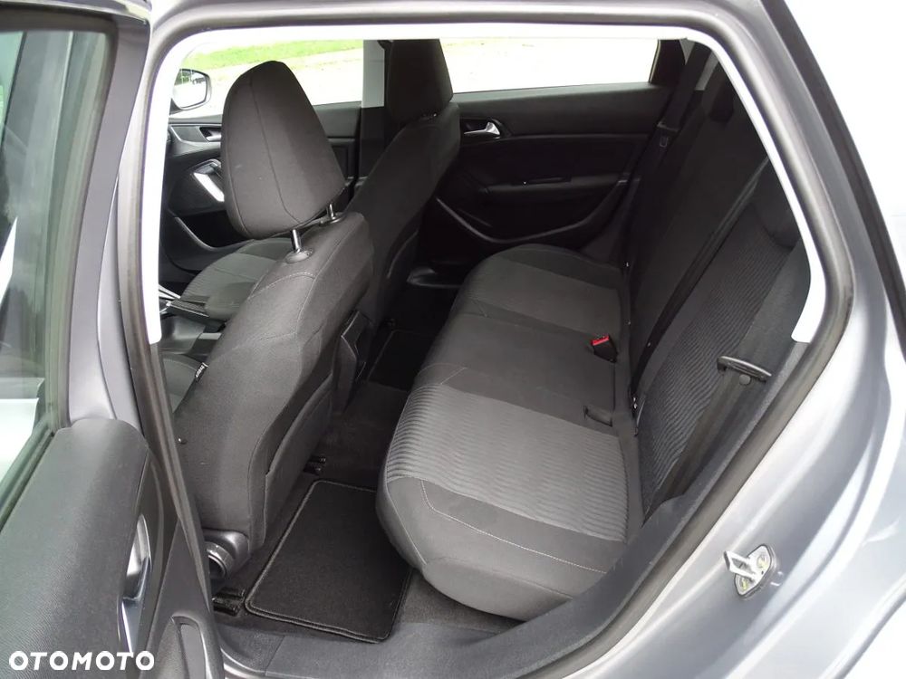 Peugeot 308 1.6 BlueHDi Active S&S - 11