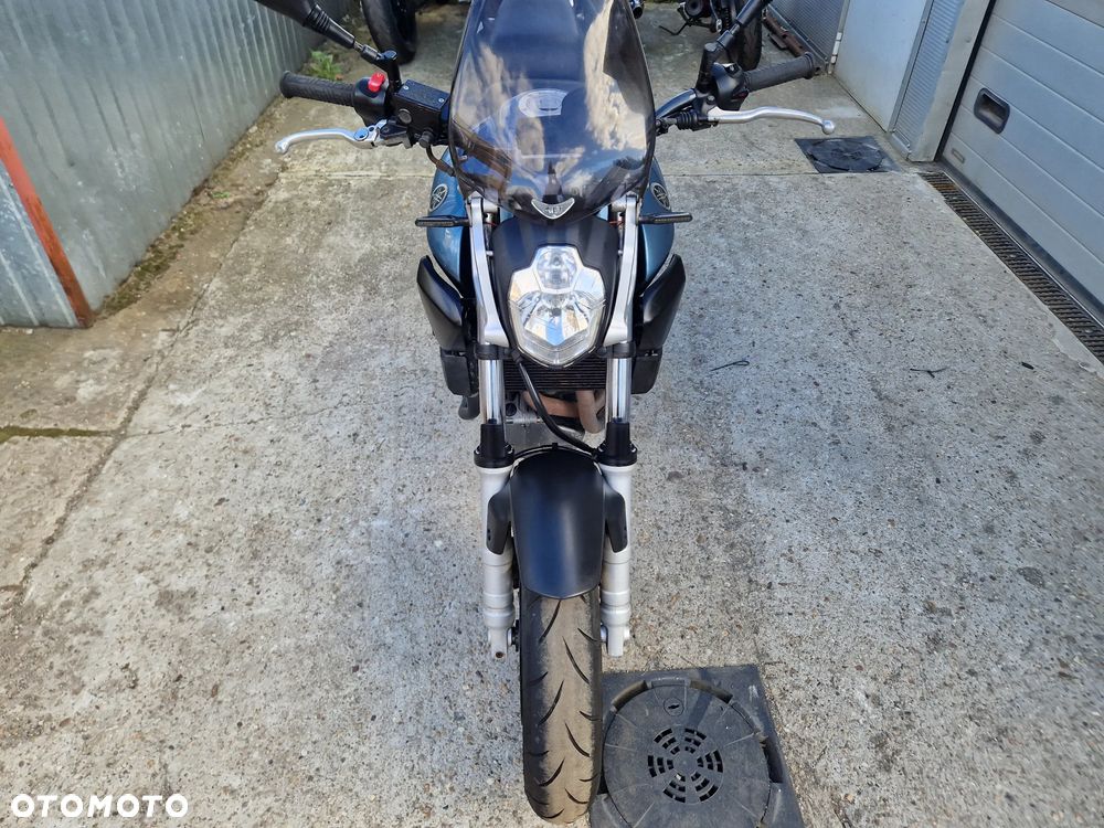 Yamaha MT - 3