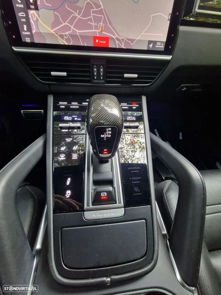 Porsche Cayenne - 61
