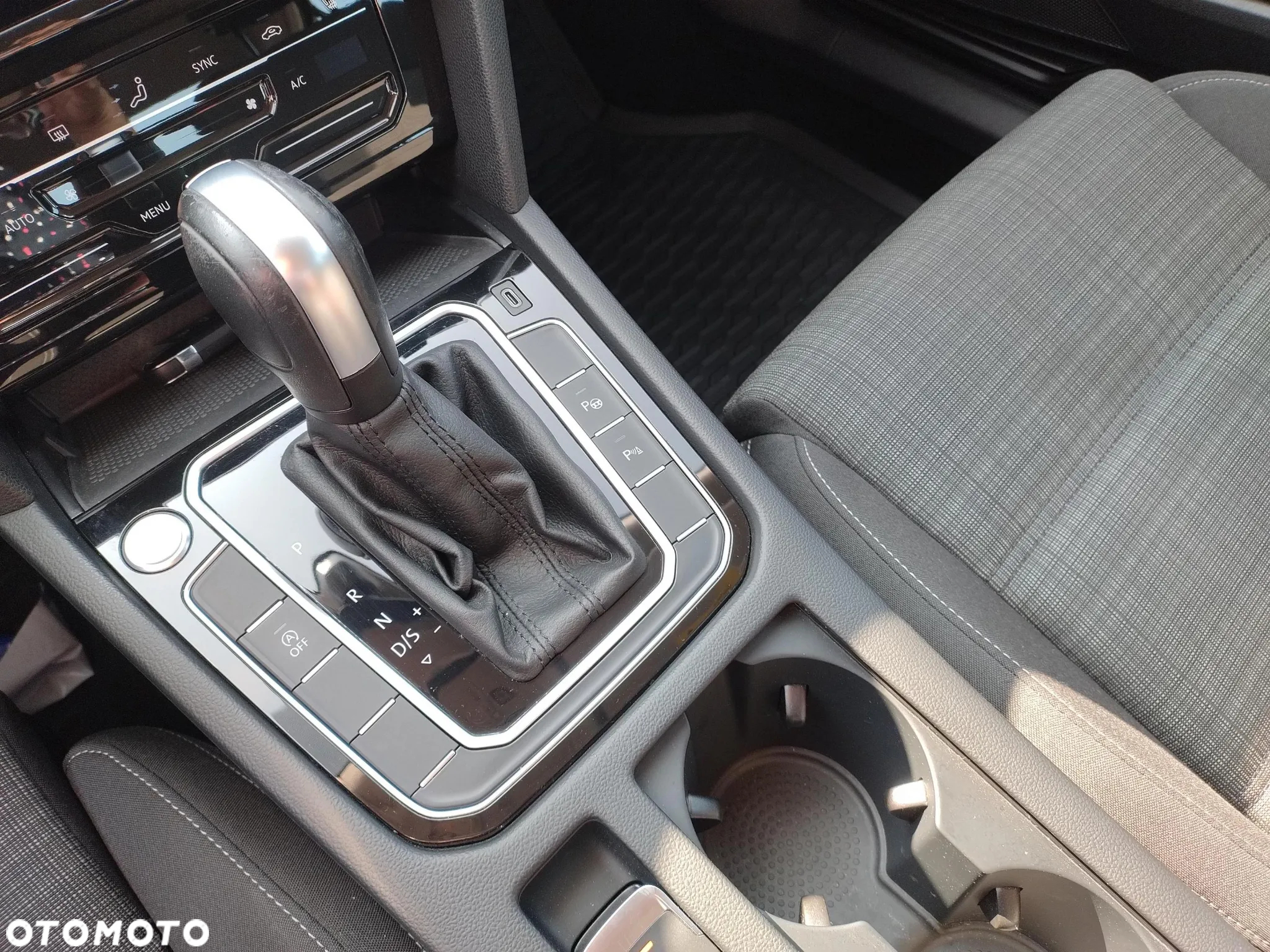 Volkswagen Passat 1.5 TSI EVO Business DSG - 16