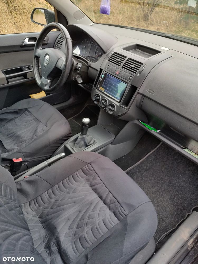 Volkswagen Polo - 4