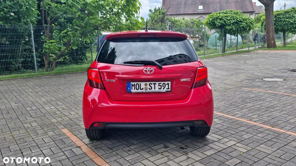Toyota Yaris 1.33 Premium - 9