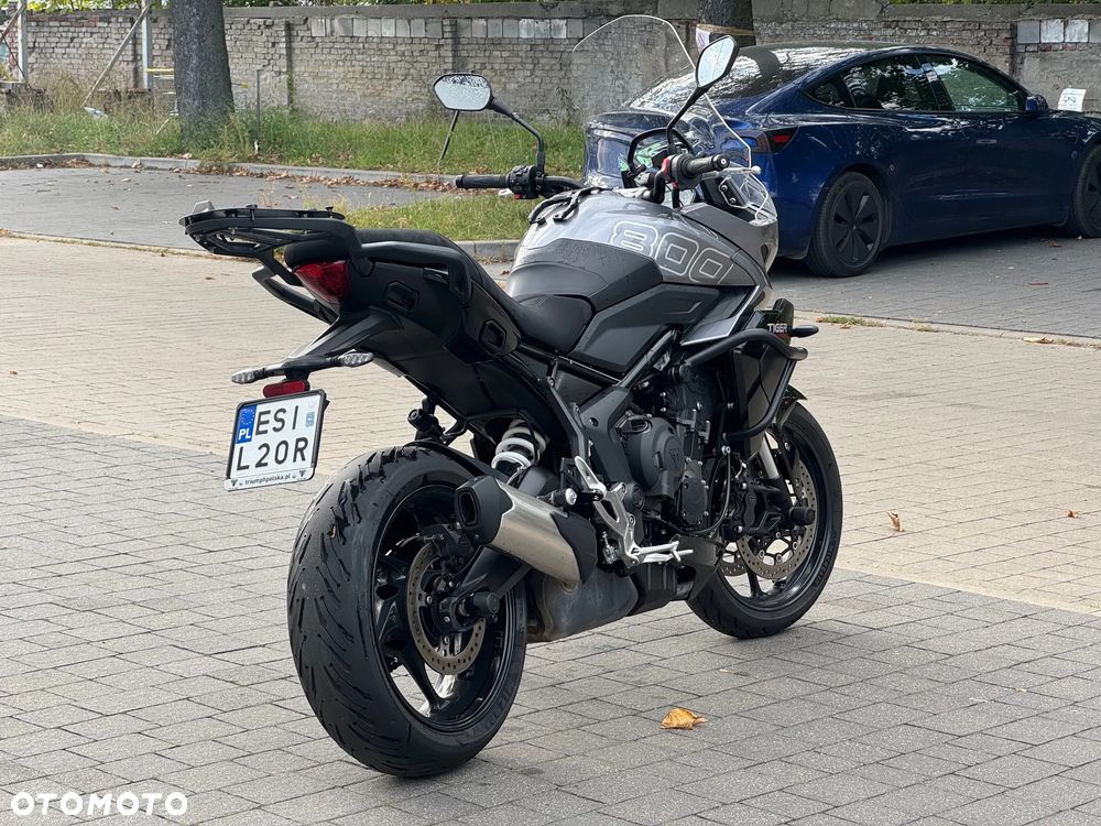 Triumph Tiger - 4