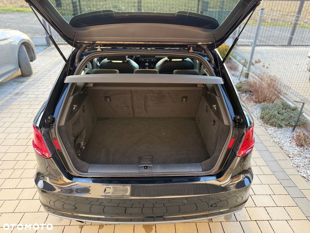 Audi A3 Sportback 1.6 TDI DPF S line Sportpaket - 8