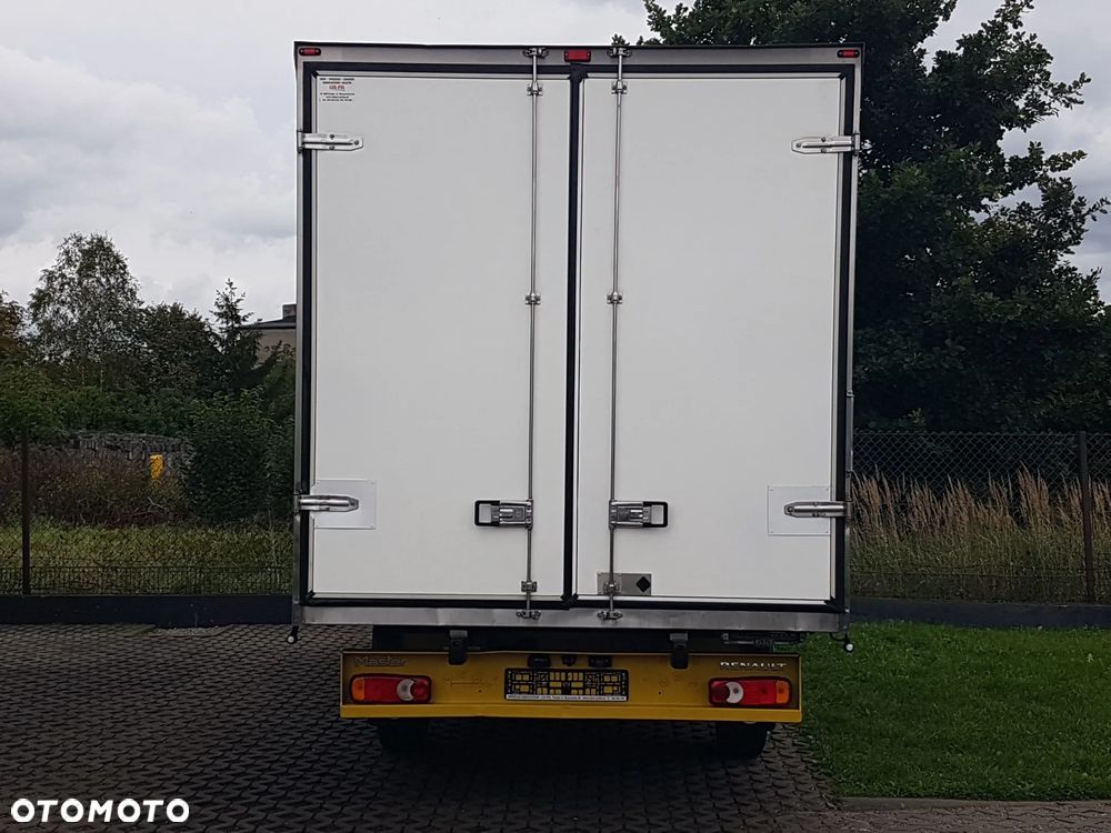 Renault MASTER KONTENER 8EP 4,21x2,23x2,22 KLIMA KRAJOWY MANUAL  6-BIEGÓW DMC 3500 KG - 16