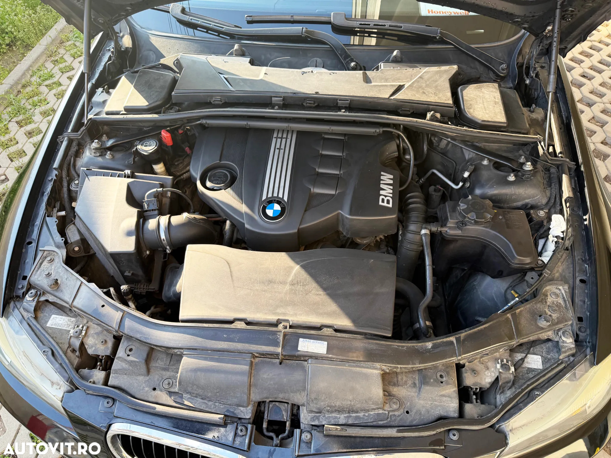 BMW Seria 3 318d DPF - 5