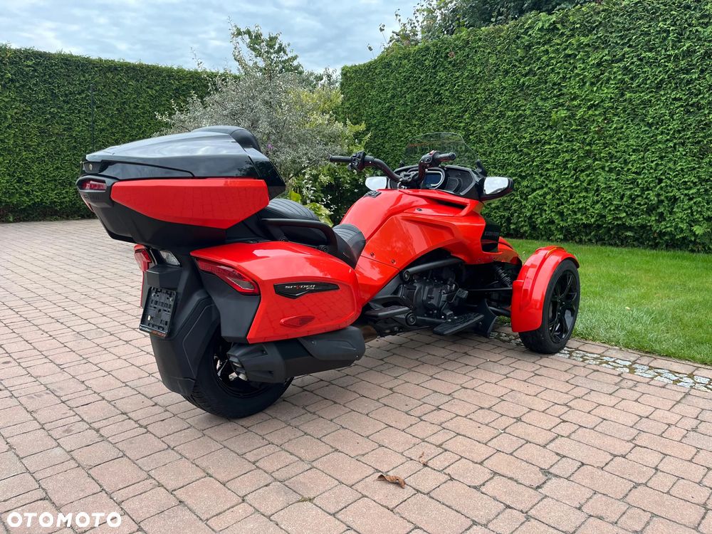 Can-Am Spyder - 4