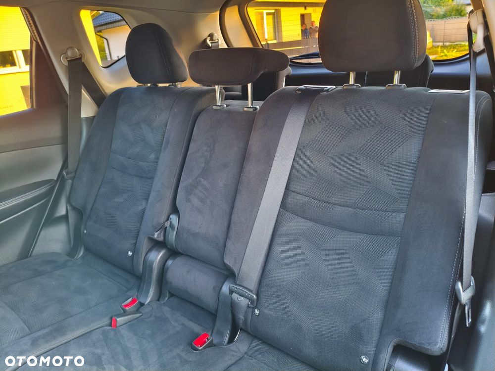 Nissan X-Trail 1.6 DCi Tekna 4WD 7os - 16