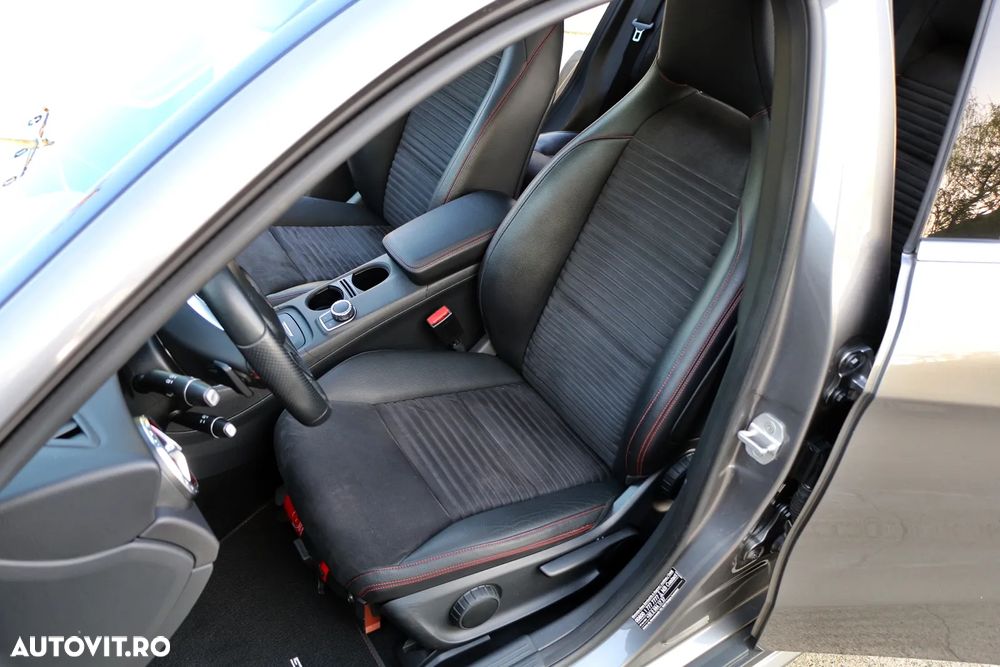 Mercedes-Benz GLA 220 CDI 4MATIC 7G-DCT AMG Line - 20