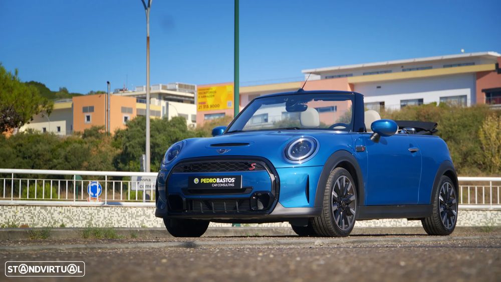 MINI Cabrio Cooper S Premium Classic Auto - 25