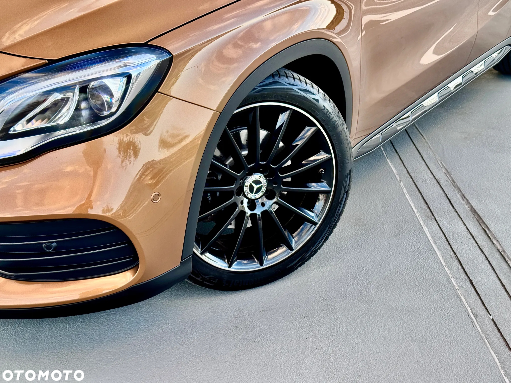 Mercedes-Benz GLA 220 4-Matic AMG Line - 20