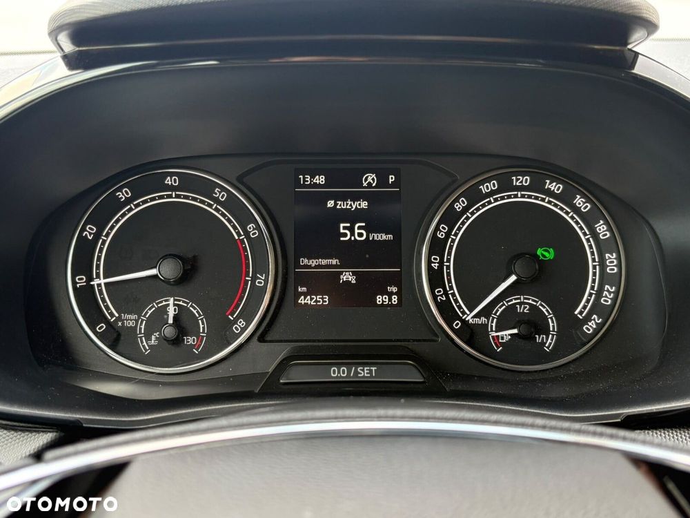 Skoda Fabia 1.0 TSI Ambition DSG - 9