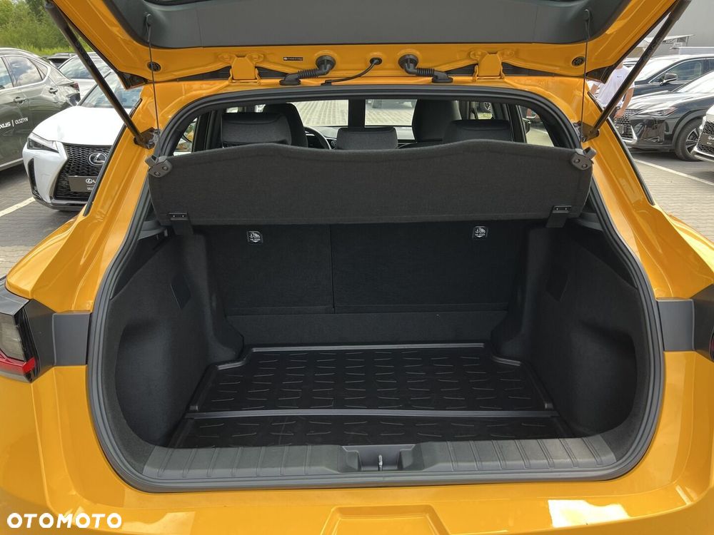 Lexus LBX 1.5 Hybrid - 17