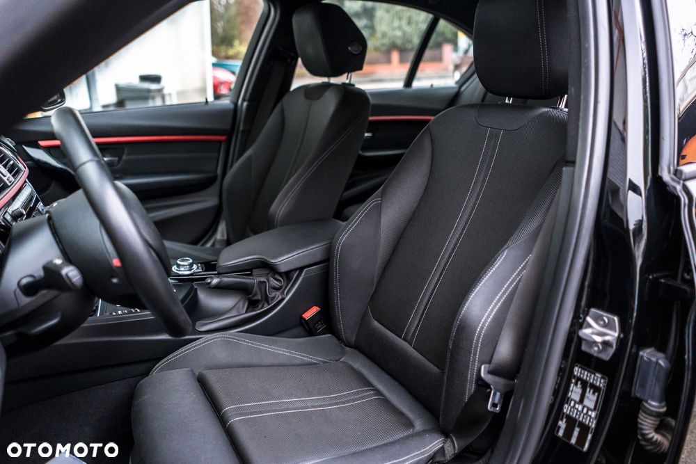 BMW Seria 3 318i Advantage - 16