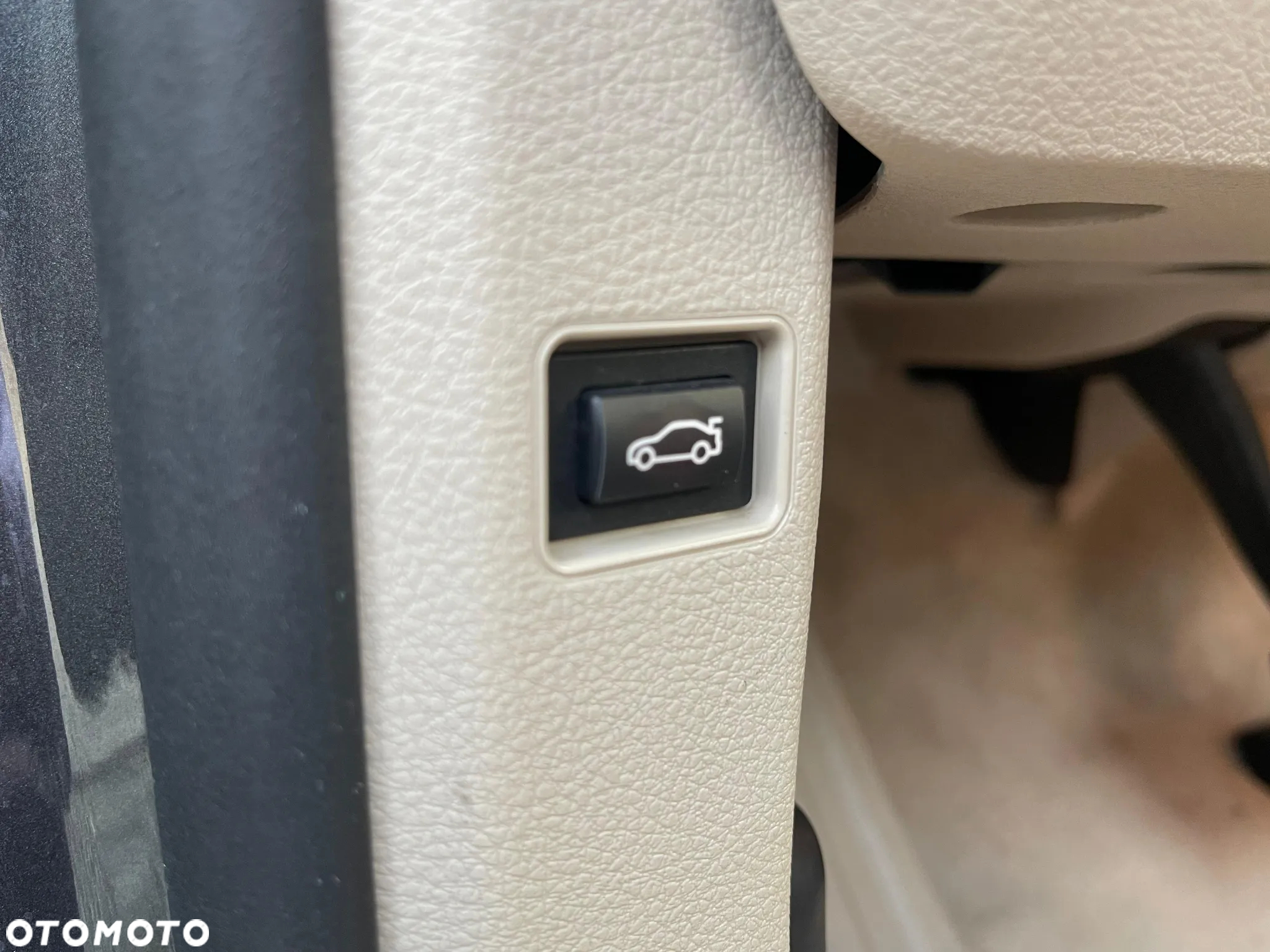 BMW Seria 7 750Li - 36