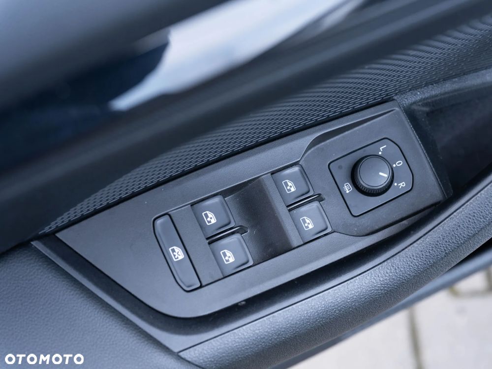 Skoda Octavia 2.0 TDI Ambition - 39