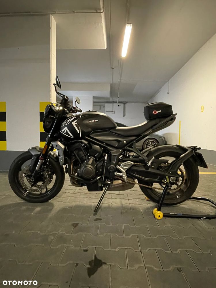 Triumph Trident - 7
