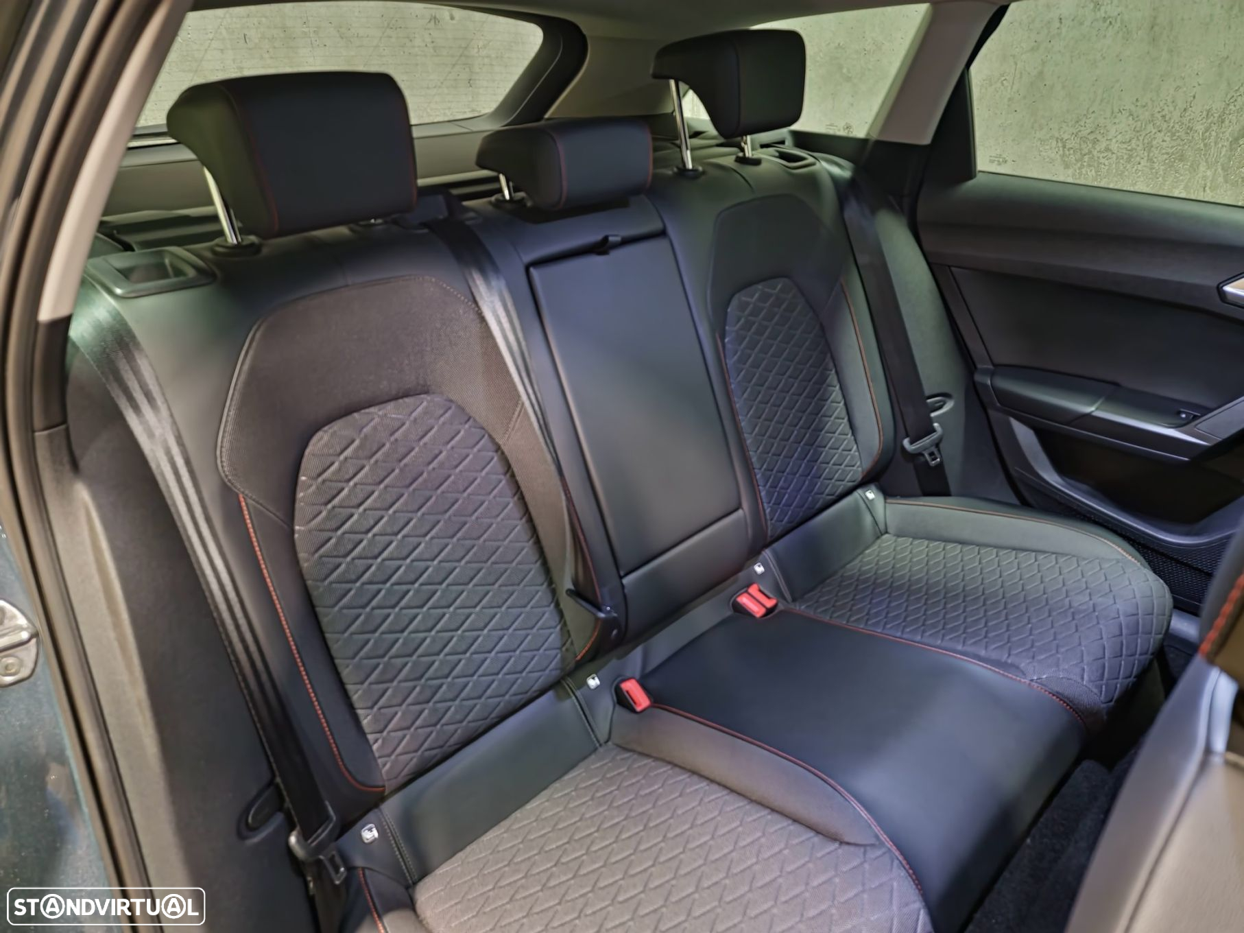SEAT Leon ST 2.0 TDI FR DSG - 25