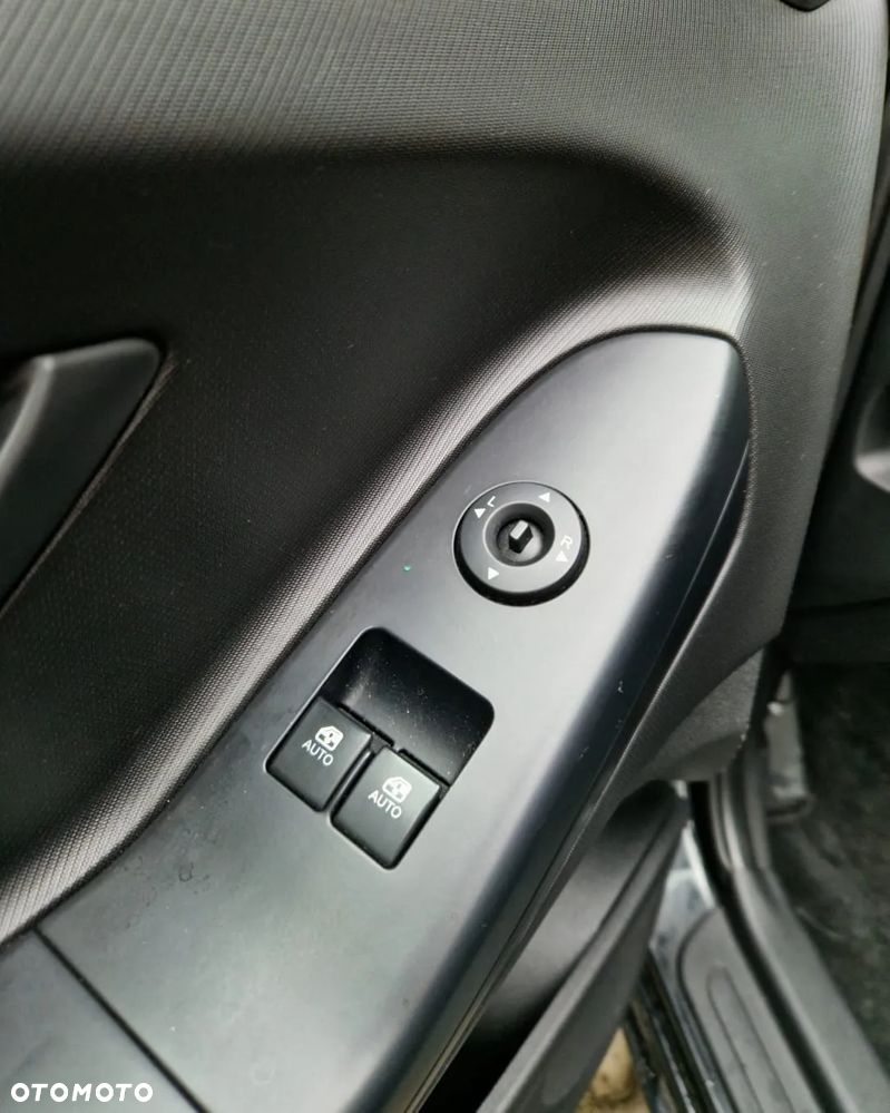 Kia Ceed - 8