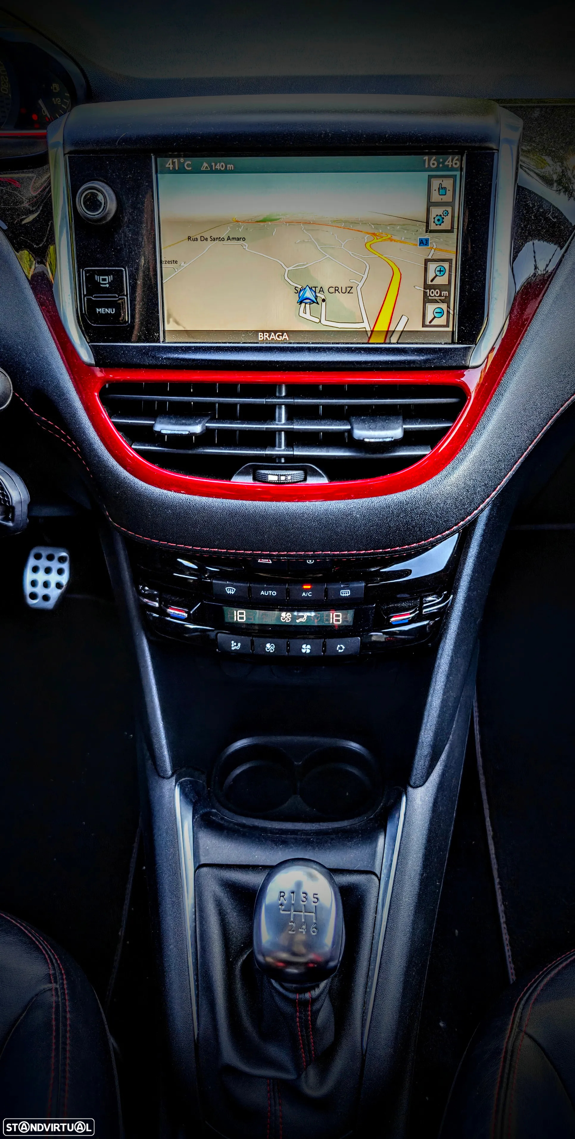 Peugeot 208 GTI 200 THP - 10