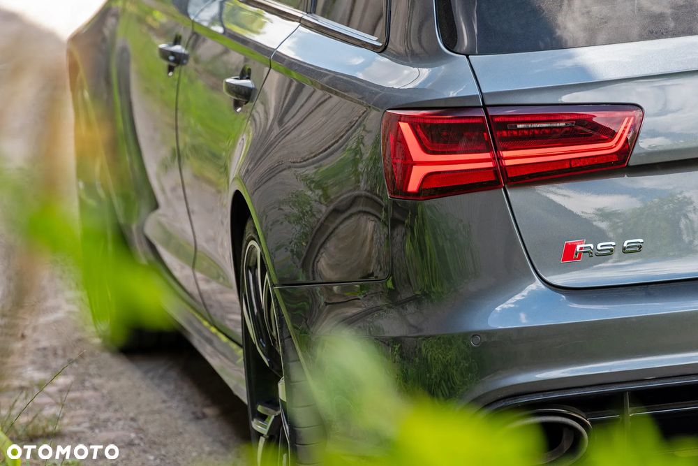 Audi RS6 Avant - 7