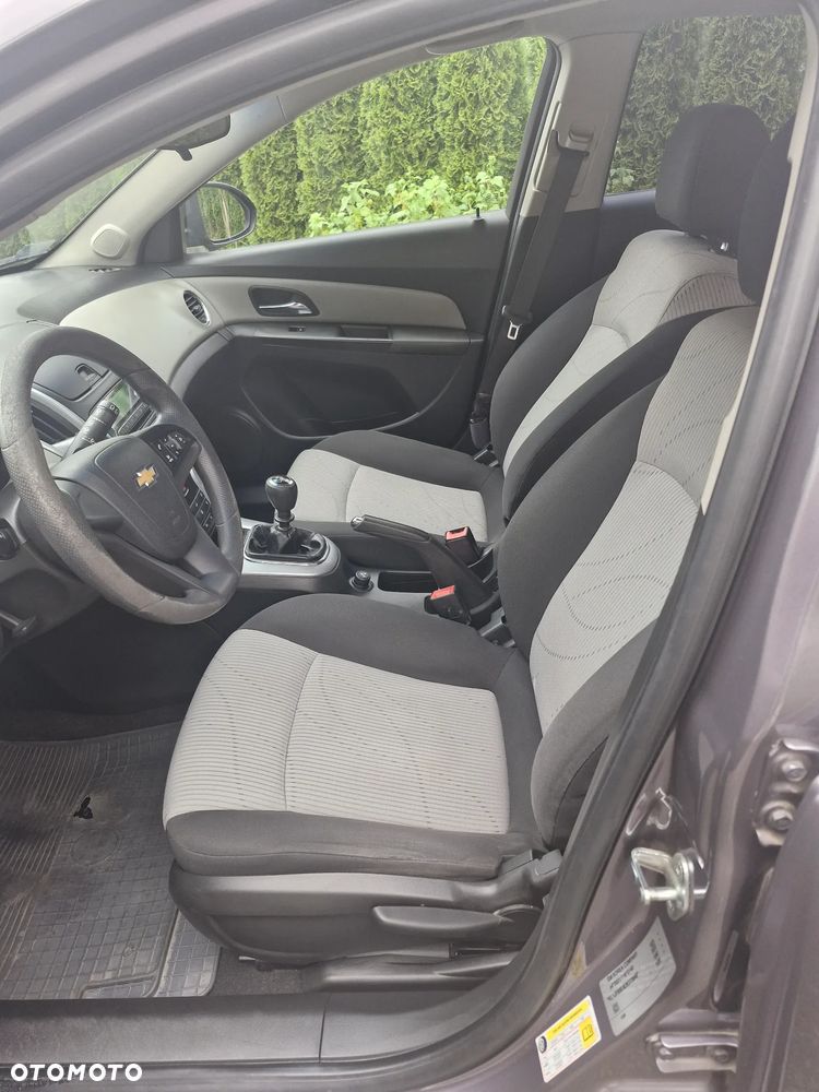 Chevrolet Cruze 1.6 LT+ - 14