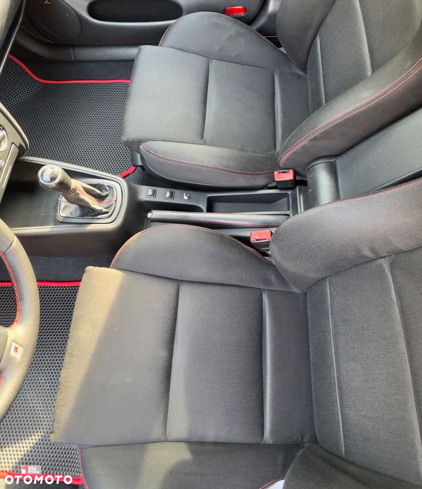 Seat Leon 1.8T Cupra R - 24