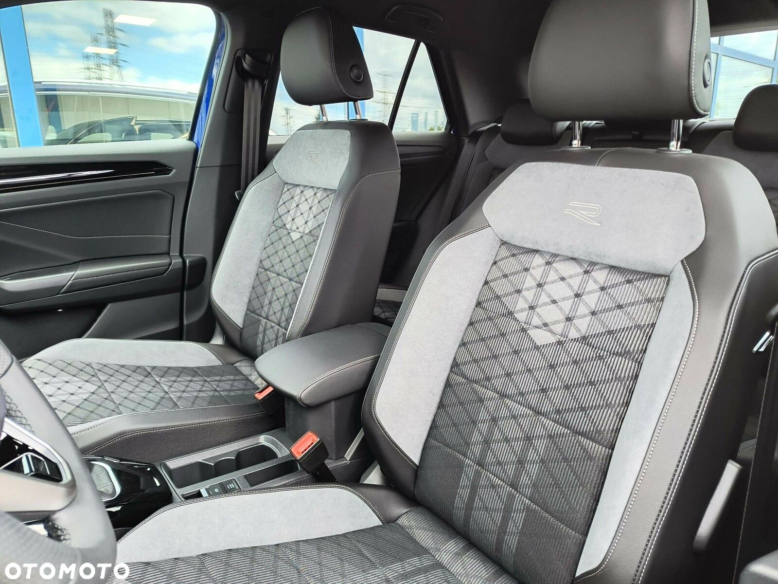 Volkswagen T-Roc 1.5 TSI R-Line Plus DSG - 11