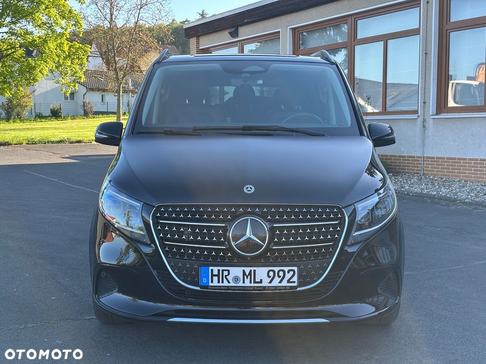 Mercedes-Benz Klasa V 300 d extralang 9G-TRONIC Avantgarde - 2