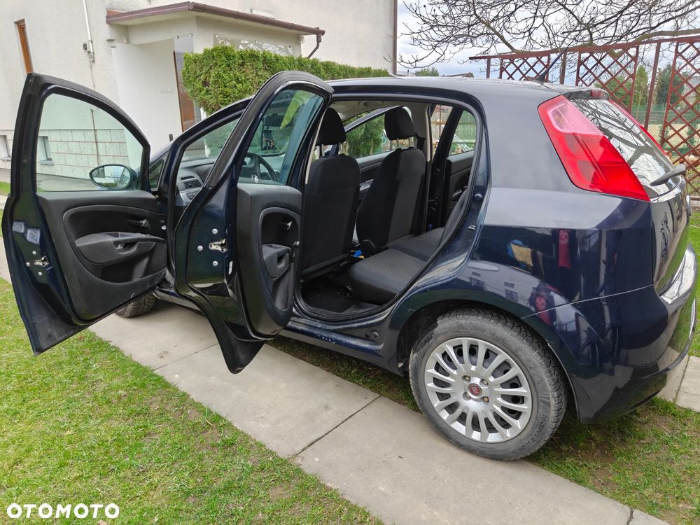 Fiat Grande Punto - 9