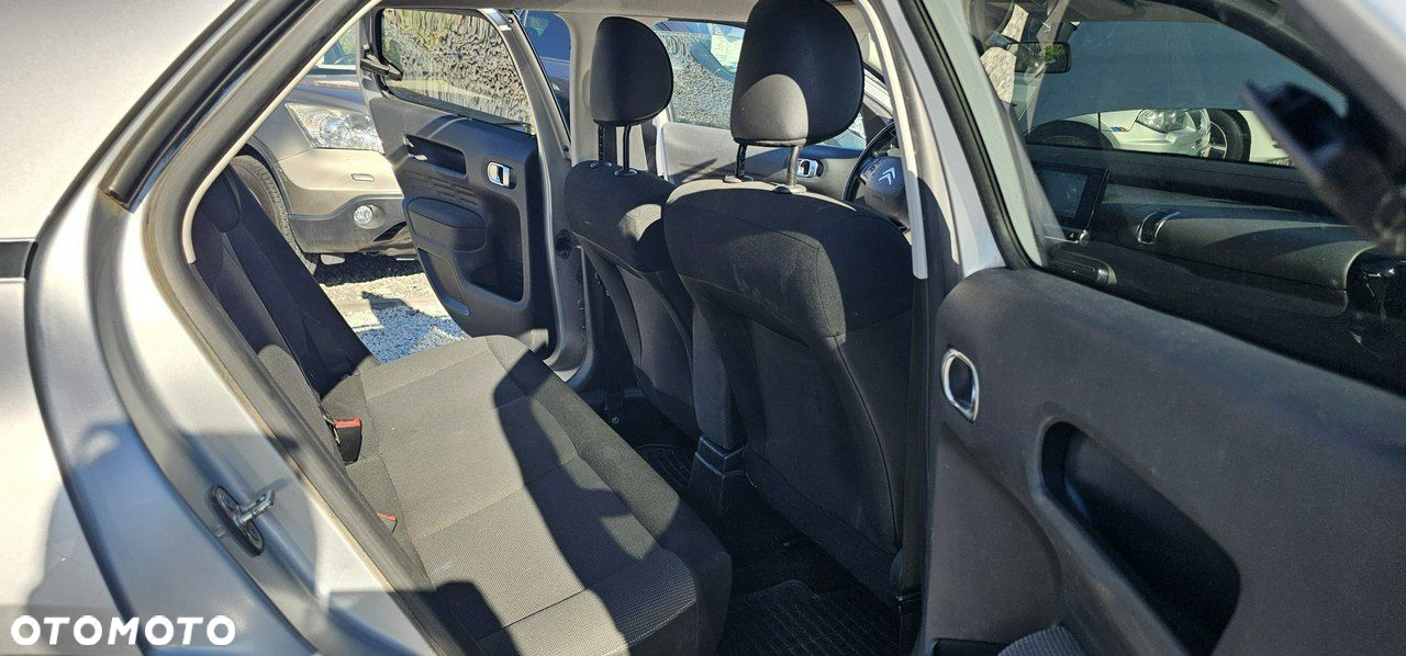 Citroën C4 Cactus - 17