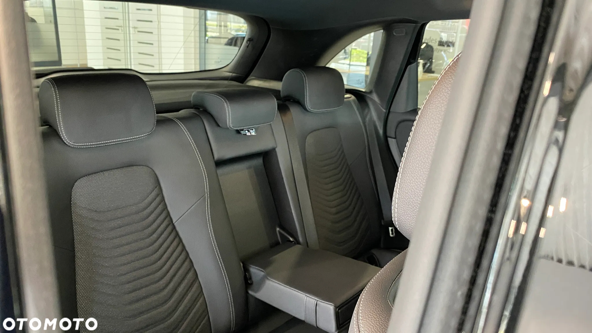 Mercedes-Benz Klasa B 180 d Style 7G-DCT - 36