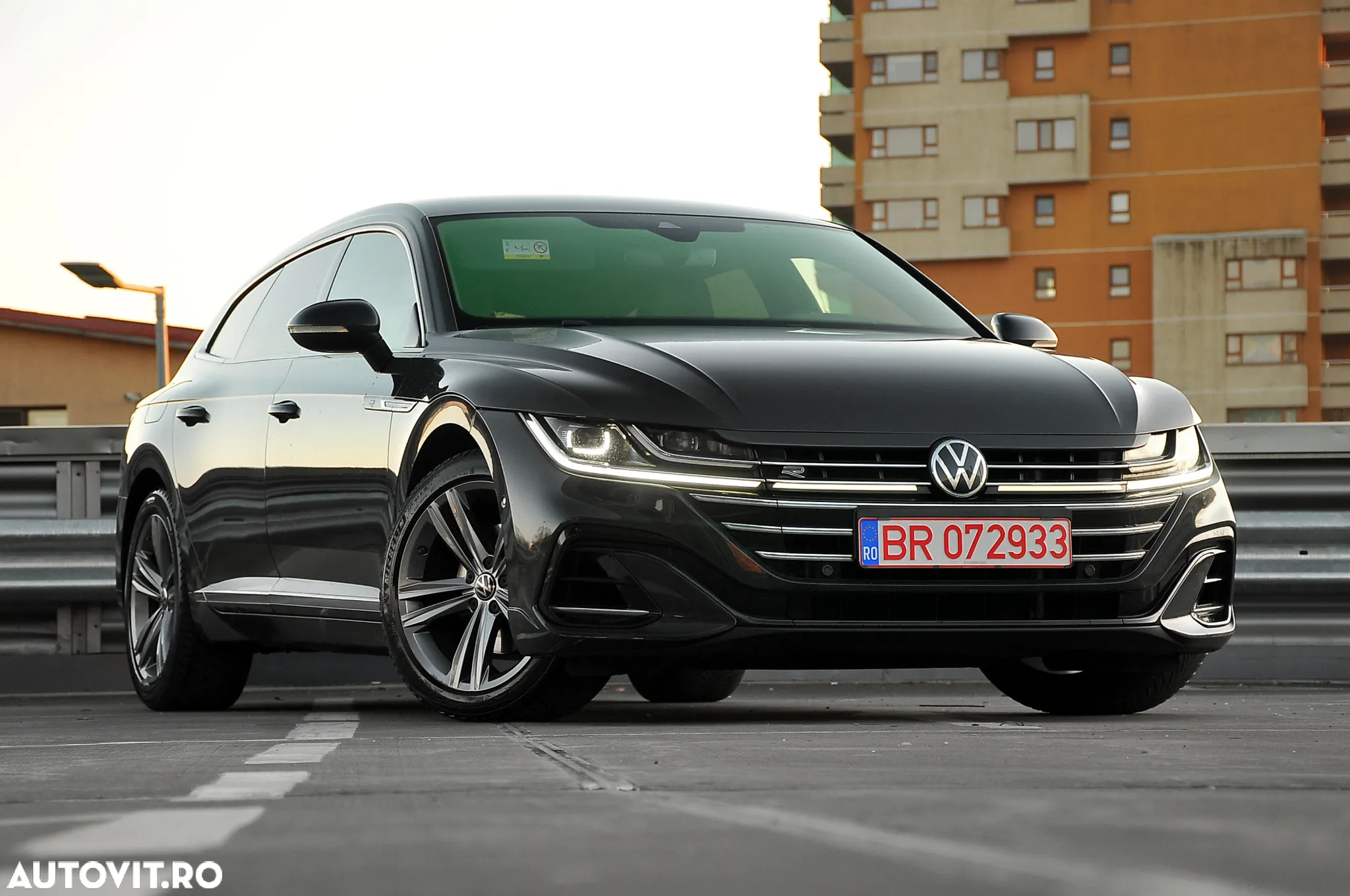 Volkswagen ARTEON Shooting Brake 2.0 TDI SCR DSG R-Line - 2