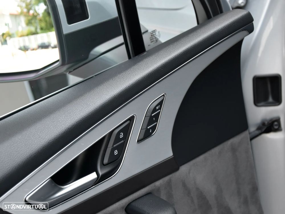 Audi Q7 3.0 TDI e-tron quattro tiptronic - 11