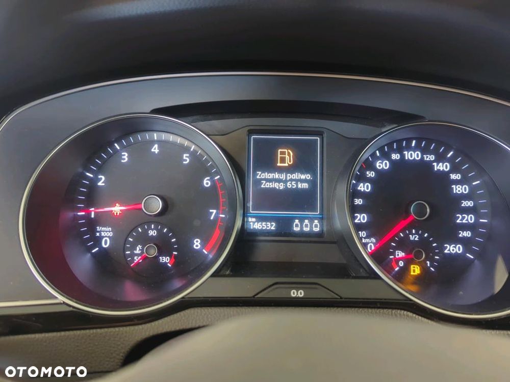Volkswagen Passat 2.0 TSI Business DSG - 13